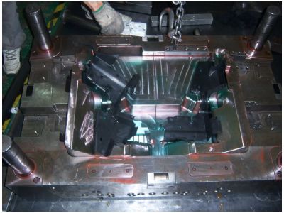 Auto Injection Mold